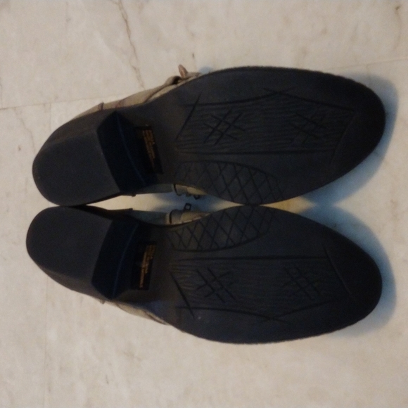 Banana Blues Stella ankle boots. - Picture 9 of 11